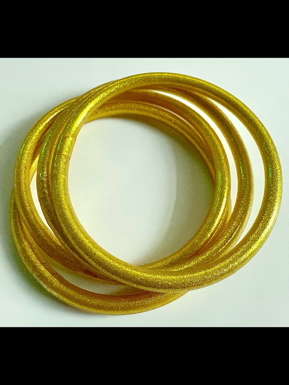 Retro Style Plastic Gold Glitter Bracelets 80’s Bangles Set